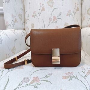 Unbranded chestnut brown box bag with brushed rose gold hardware. New!